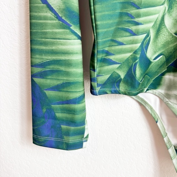 MAKING THE CUT SEASONG 2 EPISODE 6 PRINTED BODYSUIT BY GEORGIA'S WINNING LOOK - Picture 4 of 7